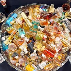 香水 各種（可愛いミニボトル多数）の画像