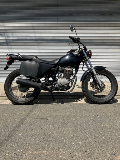 FTR223 ノーマル車　黒　ブラック　キャブ車