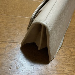 ハシバミ　長財布　ラウンドファスナーの画像