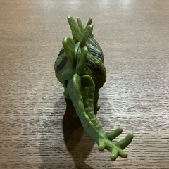 恐竜🦖おもちゃフィギュアマスコットステゴサウルス植物食恐竜ハッピーセット🍔手のひらサイズ緑茶色の画像