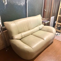 2人がけソファーの画像