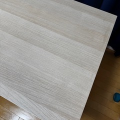 IKEA デスク　テーブルの画像