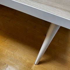 IKEA デスク　テーブルの画像