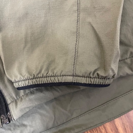 THE NORTH FACE ザノースフェイス エニータイムウィンドフーディ NP72070 オリーブ×ブラック パーカー 薄手 軽量