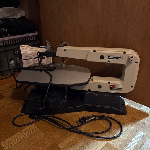 makita 糸ノコ盤　MSJ401