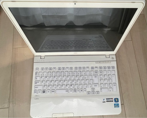 Ａランク美品リノベＰＣ・Ｗｅｂカメラ内蔵/高速ｉ５第三世代/爆速ＳＳＤ２４０ＧＢ/メモリ４GＢ/人気のクロスホワイト/Ｗｉｎ１０/Of