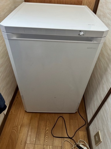 2024年 冷凍ストッカー 美品　アイリスオーヤマ