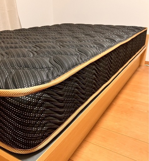 美品 マットレスのみ セミダブル グランセレクト　スーパーハード　ブラック　日本製