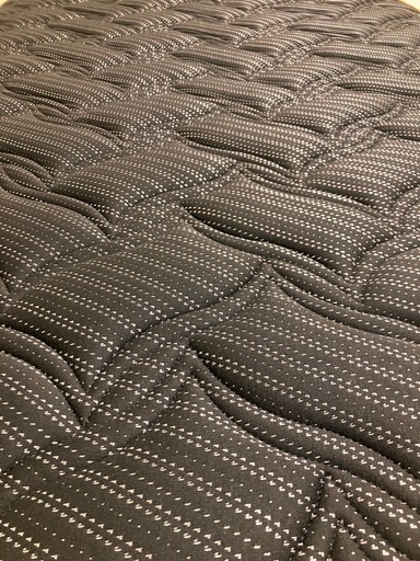 美品 マットレスのみ セミダブル グランセレクト　スーパーハード　ブラック　日本製