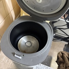 炊飯器の画像
