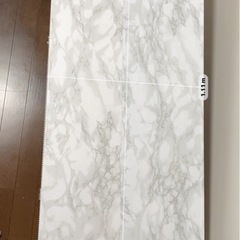 折りたたみテーブル　デスクの画像