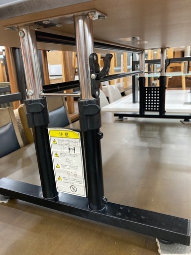 【トレファク高槻店】取りに来られる方限定！Bauhutteの昇降デスク(手動)のご紹介です！