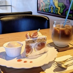 イートインできるケーキ屋さん行きませんか？？🍰