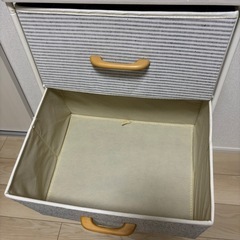 キャスター付き4段収納の画像
