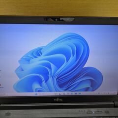 初心者も安心！富士通LIFEBOOK A579　大画面＆WEBカメラ対応の画像