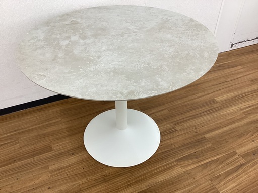 トレファクマーケット久喜店】BoConcept ダイニングテーブル