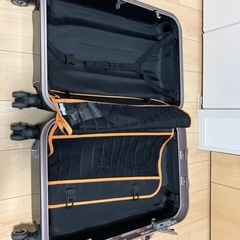 キャリーケースの画像