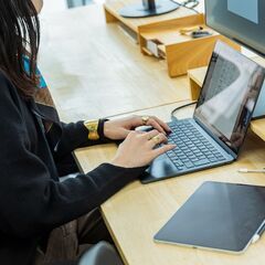 主婦さん必見！「Web業界を目指す方大歓迎！更新メインの簡単コーディングスタッフ募集」の画像