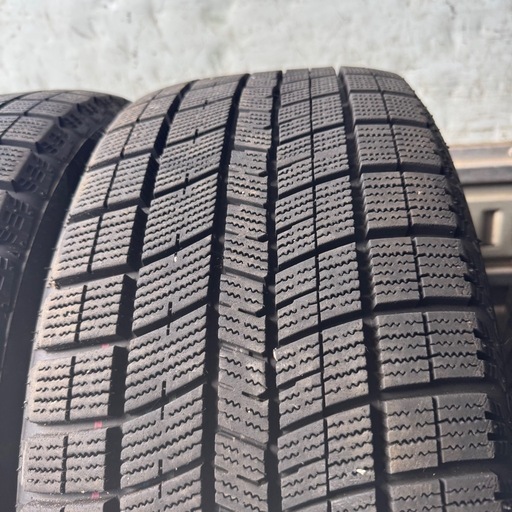 バリ山　NANKANG ナンカン　ICE ACTIVA AW-1 225/50R17 スタッドレス　タイヤ　2021年製　17インチ