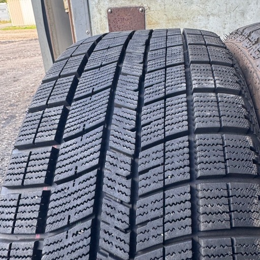 バリ山　NANKANG ナンカン　ICE ACTIVA AW-1 225/50R17 スタッドレス　タイヤ　2021年製　17インチ