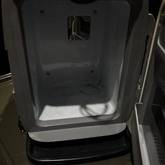 ツインバード　車載用温冷庫の画像