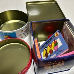 おもちゃの缶詰の画像