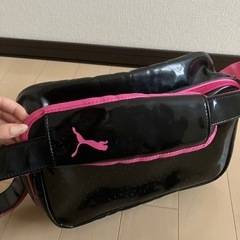 スポーツバッグ　子供用　黒色　ピンク色　PUMAの画像