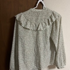 ブラウス【ハニーズ】の画像