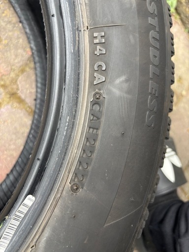 BLIZZAK VRX2 185/60R15