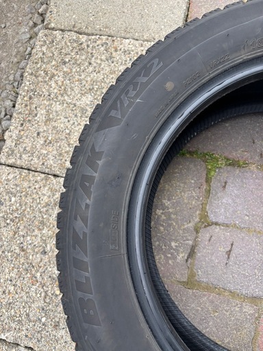 BLIZZAK VRX2 185/60R15