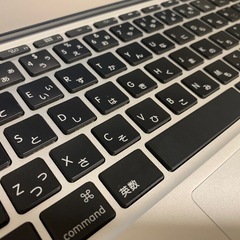 MacBook Air 2012 11インチ　新品ケーブル付きの画像