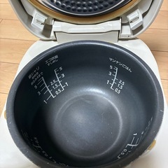 Panasonic SR-HC102　炊飯器 5.5合の画像