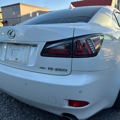 レクサスIS250  Fスポーツローダウンで決まってます‼️の画像