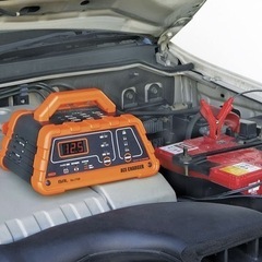 12vバッテリー充電器の画像