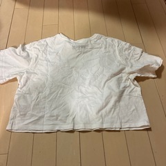 H&MのTシャツの画像