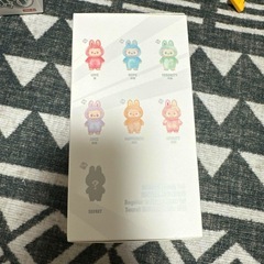 ラブブ　正規品の画像