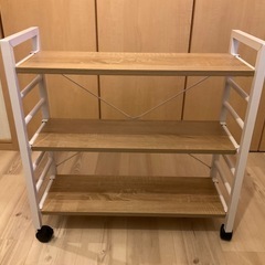 パソコンデスク 棚付きの画像