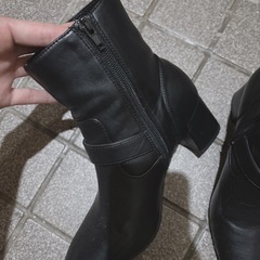 ショートブーツの画像