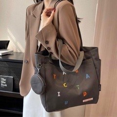 トートバッグ　韓国風　大容量の女性用トートバッグ ポシェット付きバッグの画像
