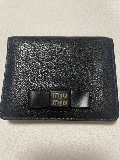 MIU MIU 二つ折り財布