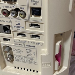 シャープ　22型テレビ　リモコン付きの画像