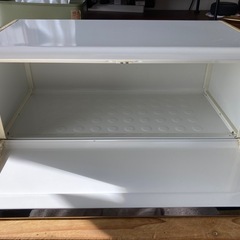 ブラバンシア　ブレッドケース　ホワイトの画像