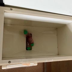 レトロ米びつ　米の保存容器の画像