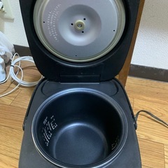 炊飯器の画像