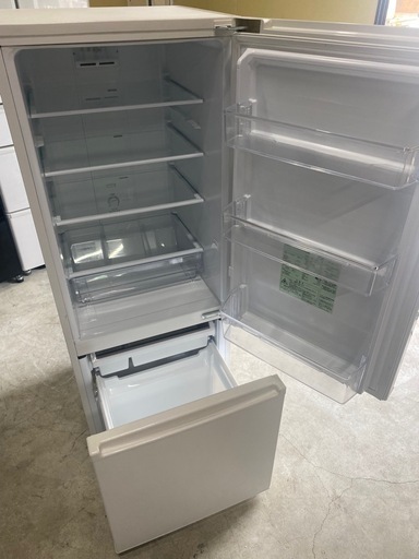 NO B501?福岡市内配送設置無料✨?AQUA アクア 冷蔵庫（201L・右開き）ミルク AQR-20J （W）2020年