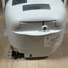 「中古」海外向け炊飯器 象印 NS-ZCC10(120V) マイコン炊飯器 5.5合の画像