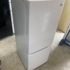 NO B505🌈福岡市内配送設置無料✨🌈ヤマダオリジナル 冷蔵庫 159L 右開き 2ドア 幅48.6cm 一人暮し向け 耐熱トップテーブル REFAGE YRZ-F15MW ホワイト系　2022年の画像