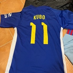 【大特価】kids　adidas ベンチコートなどのサッカー用ウエアの画像