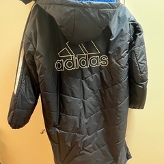 【大特価】kids　adidas ベンチコートなどのサッカー用ウエアの画像