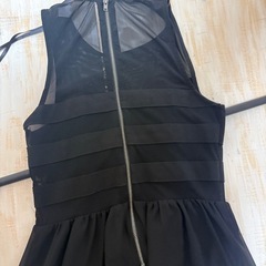 【新品】H&Mブラックノースリーブロングワンピースの画像